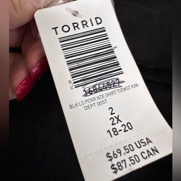 TORRID NEW NWT SIZE 2 2x 18 20 Textured Gauze Tie Waist 3rd Piece black shirt - Picture 4 of 7